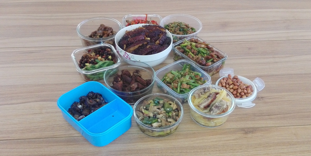 一簞食，一豆羹，魚(yú)，我所欲也，肉，亦我所欲也