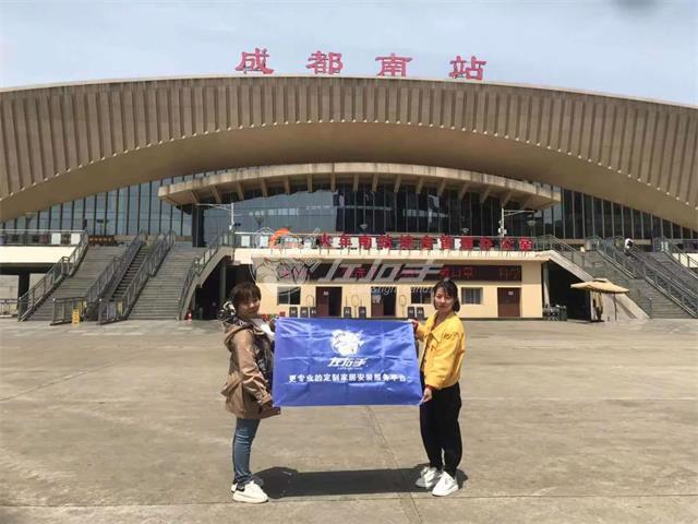 馬不停蹄，成都之行左右手總部拜訪商家進行中