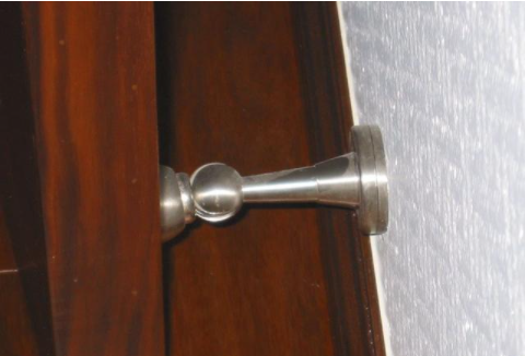 【電磁門吸器】木門門吸怎么安裝？安裝在什么位置好？
